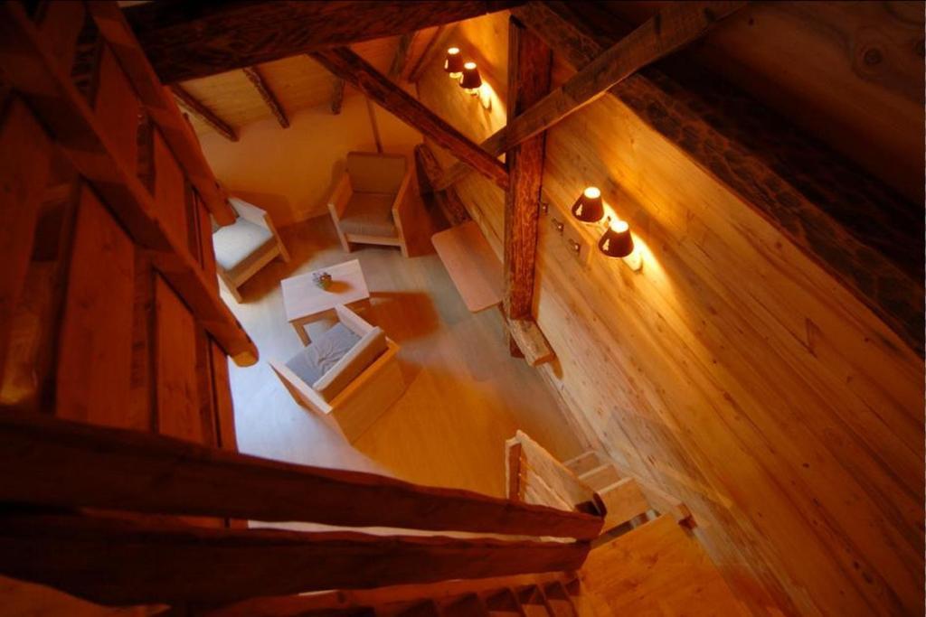 Chalet La Ferme De Noemie Mercury-Gémilly Exteriör bild