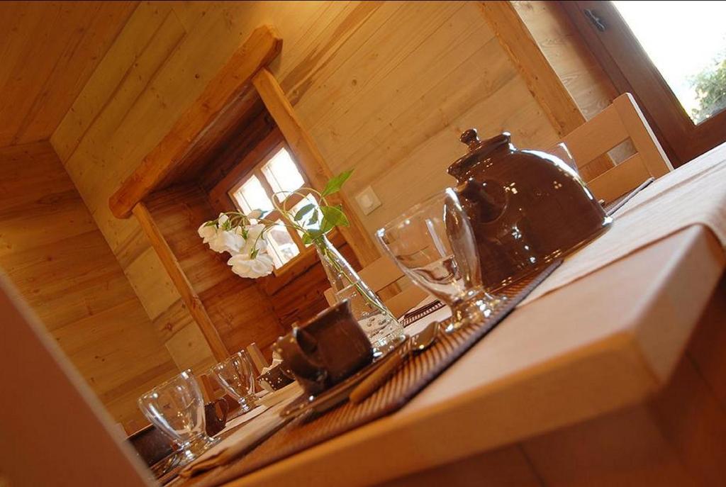 Chalet La Ferme De Noemie Mercury-Gémilly Exteriör bild