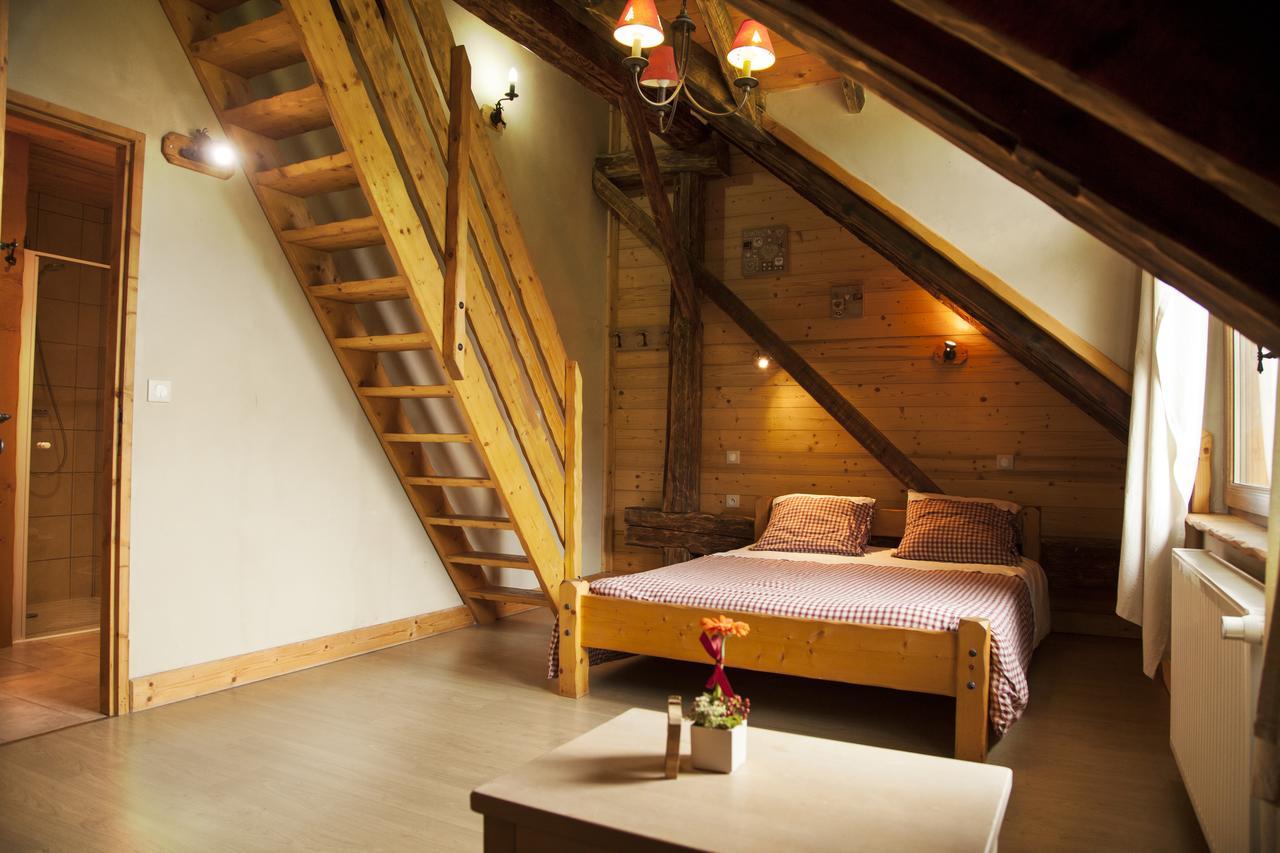 Chalet La Ferme De Noemie Mercury-Gémilly Exteriör bild
